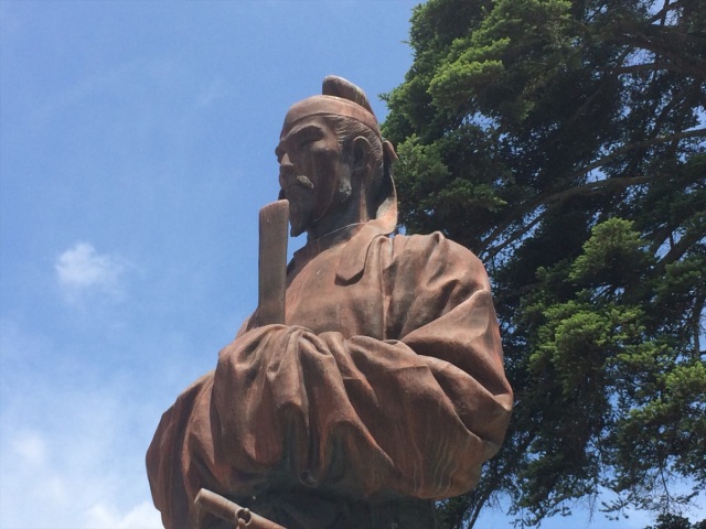「自分を恥じず、正しい道を歩く」…和気清麻呂がカッコイイ!【和気神社】